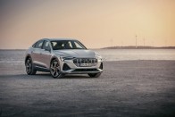 Elektromos terepkupét mutatott be az Audi 66