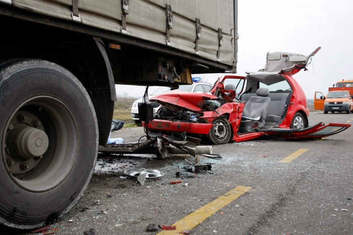 A suzukisok nyugis vezetők, a fordosok veszélyesebbek? 1 A suzukisok nyugis vezetők, a fordosok veszélyesebbek? 1