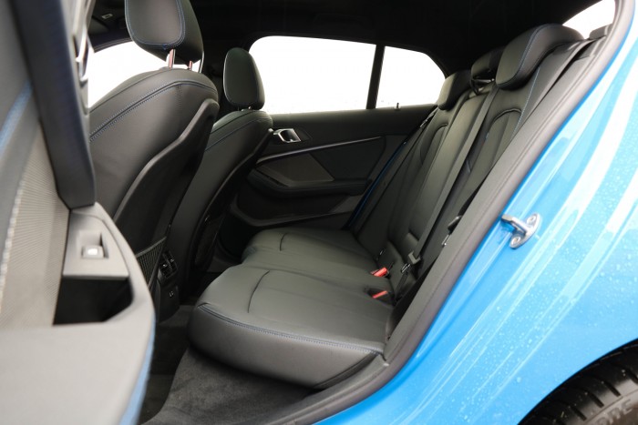 BMW, nagy kérdőjelekkel: mit tud az új 1-es BMW? 108 BMW, nagy kérdőjelekkel: mit tud az új 1-es BMW? 108