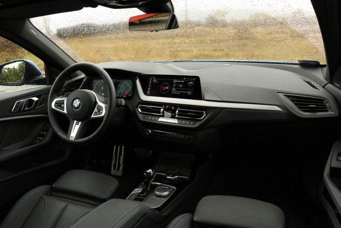 BMW, nagy kérdőjelekkel: mit tud az új 1-es BMW? 106 BMW, nagy kérdőjelekkel: mit tud az új 1-es BMW? 106