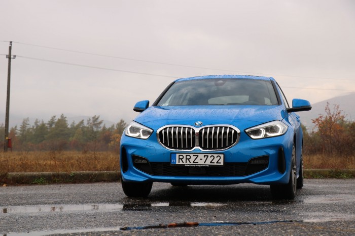 BMW, nagy kérdőjelekkel: mit tud az új 1-es BMW? 105 BMW, nagy kérdőjelekkel: mit tud az új 1-es BMW? 105