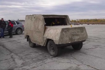 Ez az UAZ olyan kemény, mint a beton