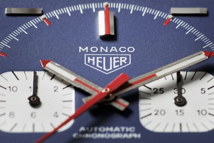 50 évig pihent a vitrinben ez a luxusóra, most eladják