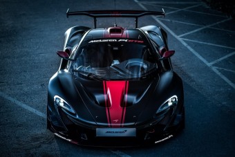 1 milliárdért kelleti magát az utcára szabadított versenygép