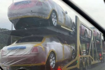 Döbbenetesen drága flottát vett Szváziföld királya