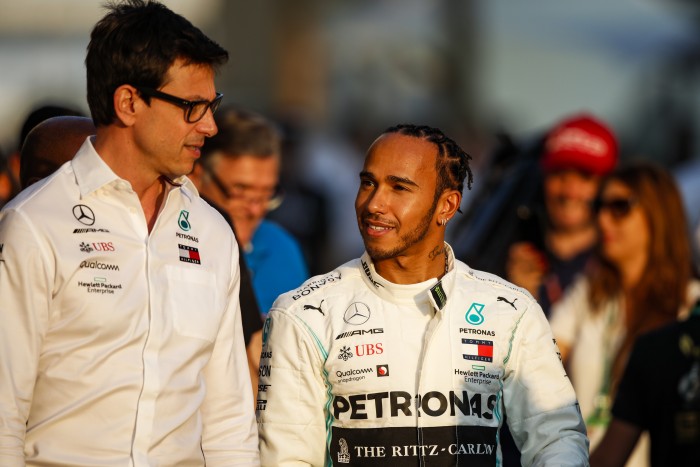 F1: Hamilton tényleg a Ferrarihoz készül? 3 F1: Hamilton tényleg a Ferrarihoz készül? 3