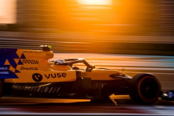 F1: Megverték az újoncok tapasztalt csapattársaikat