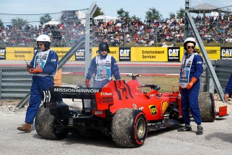F1: Gondok a Ferrarinál az időmérő előtt