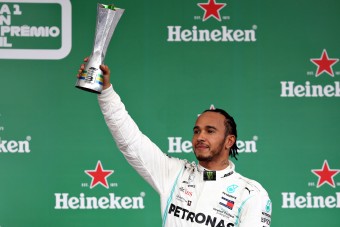 Hamilton: Nem a pénzért csinálom