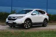 Dízelétvágyú benzines Honda-SUV 33