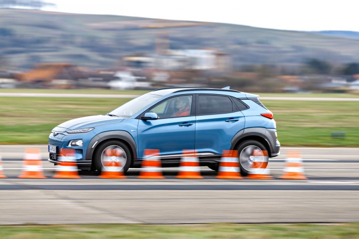 Mivel tud többet a Tesla a Hyundainal? 4 Mivel tud többet a Tesla a Hyundainal? 4