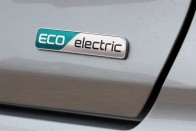 Teszt: Kia e-Niro 64 kWh: Magyarország egyik legokosabb villanyautója 70