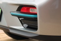 Teszt: Kia e-Niro 64 kWh: Magyarország egyik legokosabb villanyautója 69 Teszt: Kia e-Niro 64 kWh: Magyarország egyik legokosabb villanyautója 69