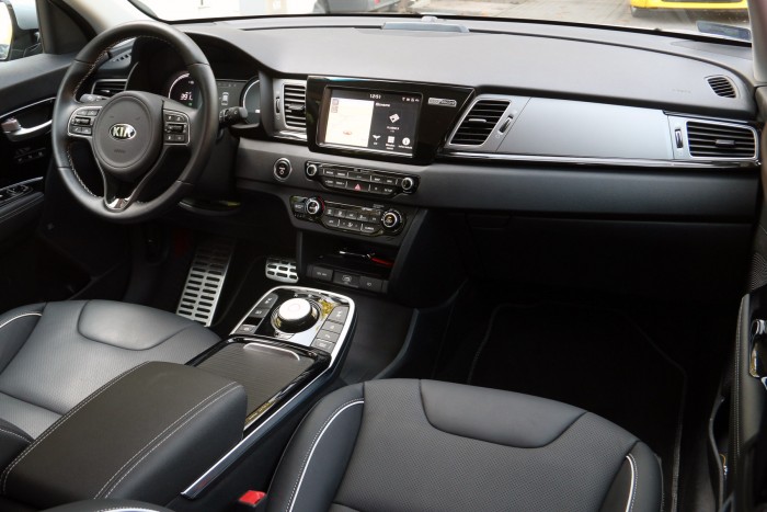 Teszt: Kia e-Niro 64 kWh: Magyarország egyik legokosabb villanyautója 108 Teszt: Kia e-Niro 64 kWh: Magyarország egyik legokosabb villanyautója 108