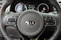 Teszt: Kia e-Niro 64 kWh: Magyarország egyik legokosabb villanyautója 84