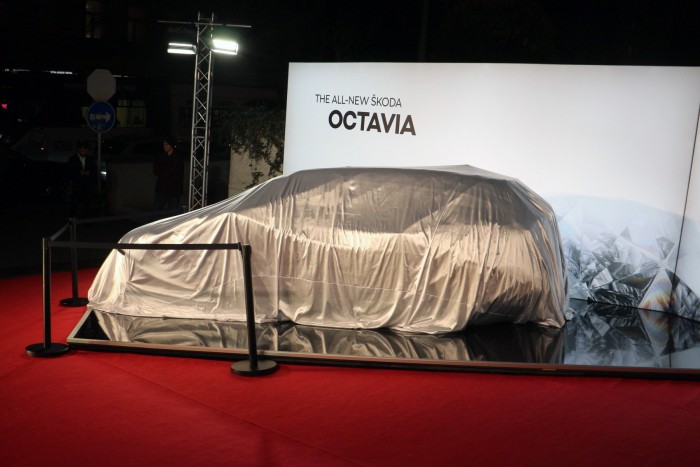 Bréking: a legelső képek és videó az új Škoda Octaviáról 1 Bréking: a legelső képek és videó az új Škoda Octaviáról 1