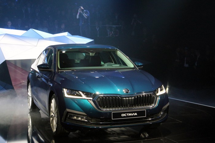 Bréking: a legelső képek és videó az új Škoda Octaviáról 35 Bréking: a legelső képek és videó az új Škoda Octaviáról 35
