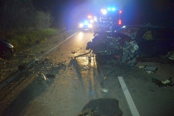 Bespeedezve tört rommá két autót a 19 éves sofőr Győr mellett