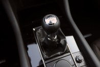 Benzinmotor, ami eddig még senkinek nem sikerült – Mazda3 Skyactiv-X teszt 78
