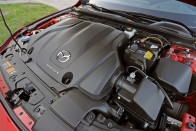 Benzinmotor, ami eddig még senkinek nem sikerült – Mazda3 Skyactiv-X teszt 90