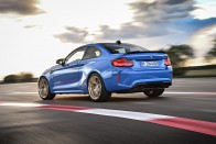 Éles kés a 450 lóerős BMW M2 CS 32