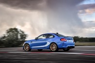 Éles kés a 450 lóerős BMW M2 CS 33