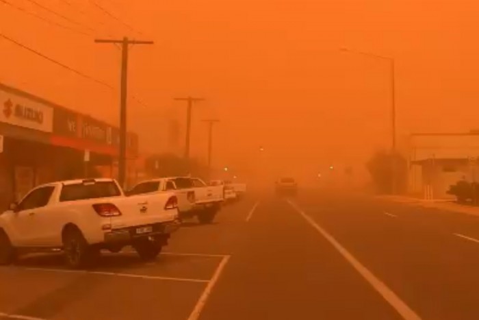 Apokaliptikus állapotok uralkodnak Ausztráliában