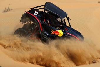 F1: Homokbuckák közt estek-keltek Verstappenék