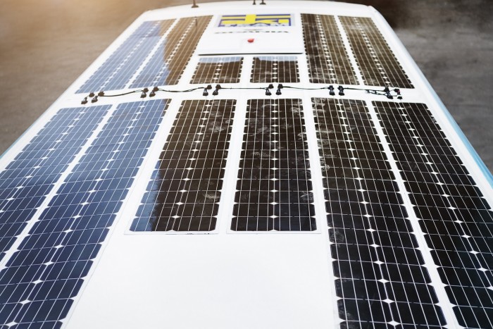 Napelemes busszal utaznak a sífutók 1