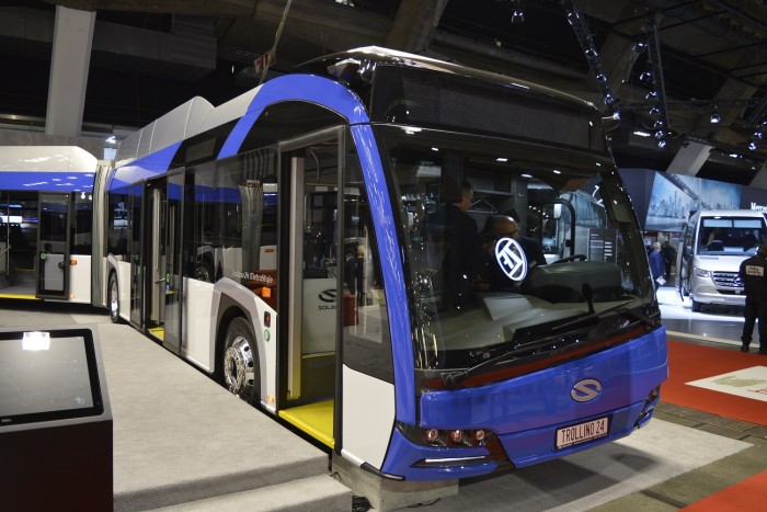 Hernyóként tekereg a Solaris új trolibusza 43 Hernyóként tekereg a Solaris új trolibusza 43