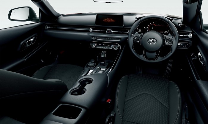 Ez a Supra arra való, hogy kirakd belőle a motort 6