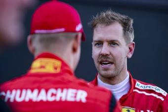 F1: Vettel segíteni fog Schumachernek