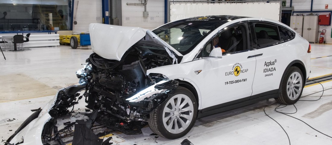 Ennyire biztonságosak a luxus-villanyautók