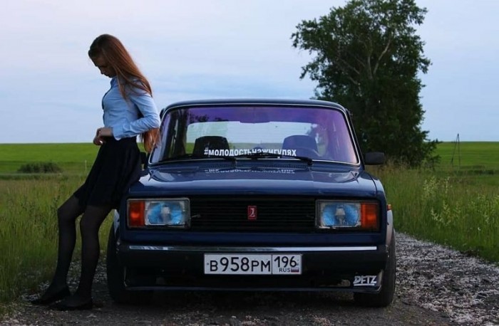 Csajok és Ladák egy igen hiánypótló válogatásban 2 | Vezess Csajok és Ladák egy igen hiánypótló válogatásban 2