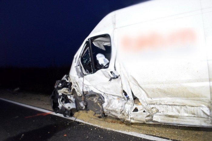 Horrorbaleset történt a 62-es úton, Seregélyesnél 6