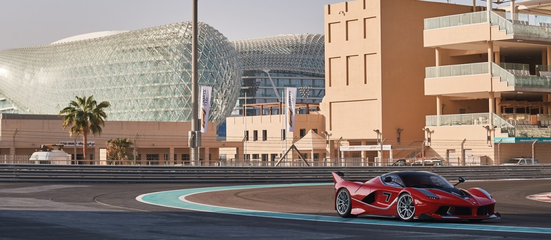 Itt egy milliárdos játékszer versenylázban égő milliárdosoknak