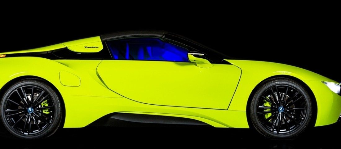 Nehéz lenne ennél feltűnőbb i8-as BMW-t mutatni ma