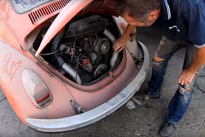 14 év után indítottak be újra egy Bogarat a legendás Csirketelepen