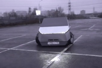 Az oroszok megcsinálták a saját Cybertruckjukat