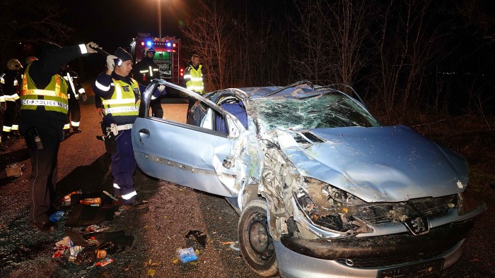 Lesújtó fotókon a kunszentmártoni halálos baleset 4 | Vezess Lesújtó fotókon a kunszentmártoni halálos baleset 4