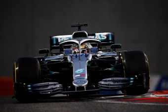 F1: Hamilton téli álomba küldött mindenkit