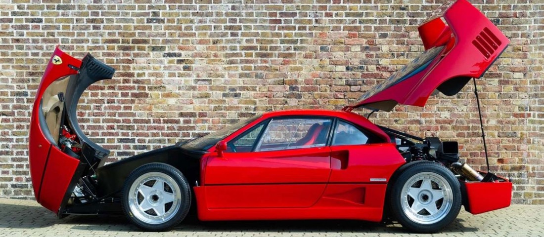 460 millió forintért eladó egy ritka F40