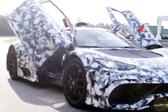 Hamilton megleste az 1000 lovas Project One-t