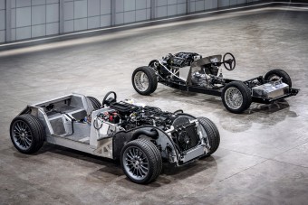 80 év után modernizál a Morgan