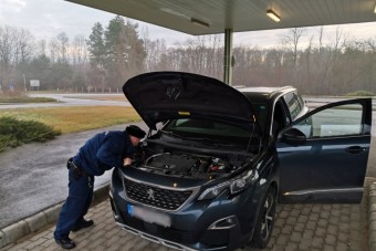 Piszok gyorsan lebukott az autótolvaj