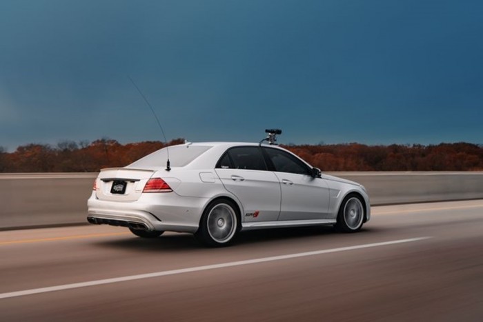 27 óra és 25 perc alatt száguldottak át Amerikán