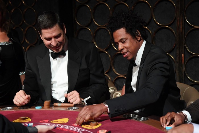 Saját konyakjával ünnepli születésnapját a rapper