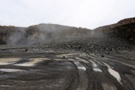 Robbantás Komlón: 30 ezer tonna kő omlott le 40