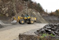 Robbantás Komlón: 30 ezer tonna kő omlott le 72