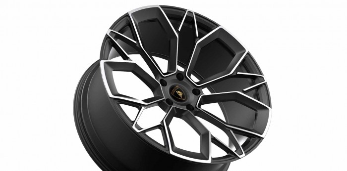 Megpiszkálták a Lamborghini SUV-ját, brutális szörnyeteg született 6